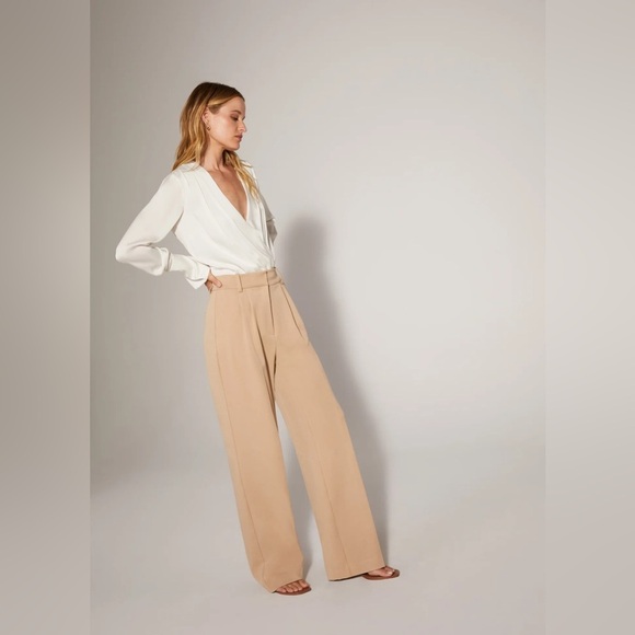 Favorite Daughter The Favorite Pant in Beige 10 - Picture 3 of 8